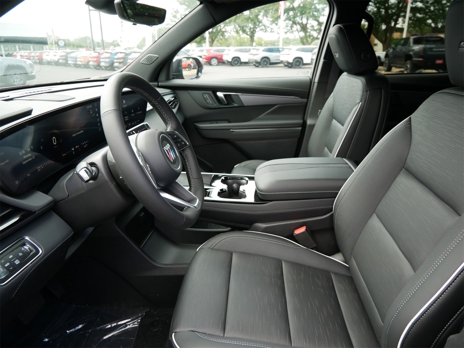 New 2026 Buick Enclave Sport Touring w/ Power Package image 5