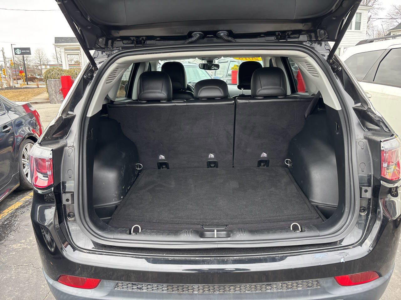 Used 2018 Jeep Compass Latitude w/ Cold Weather Group image 28