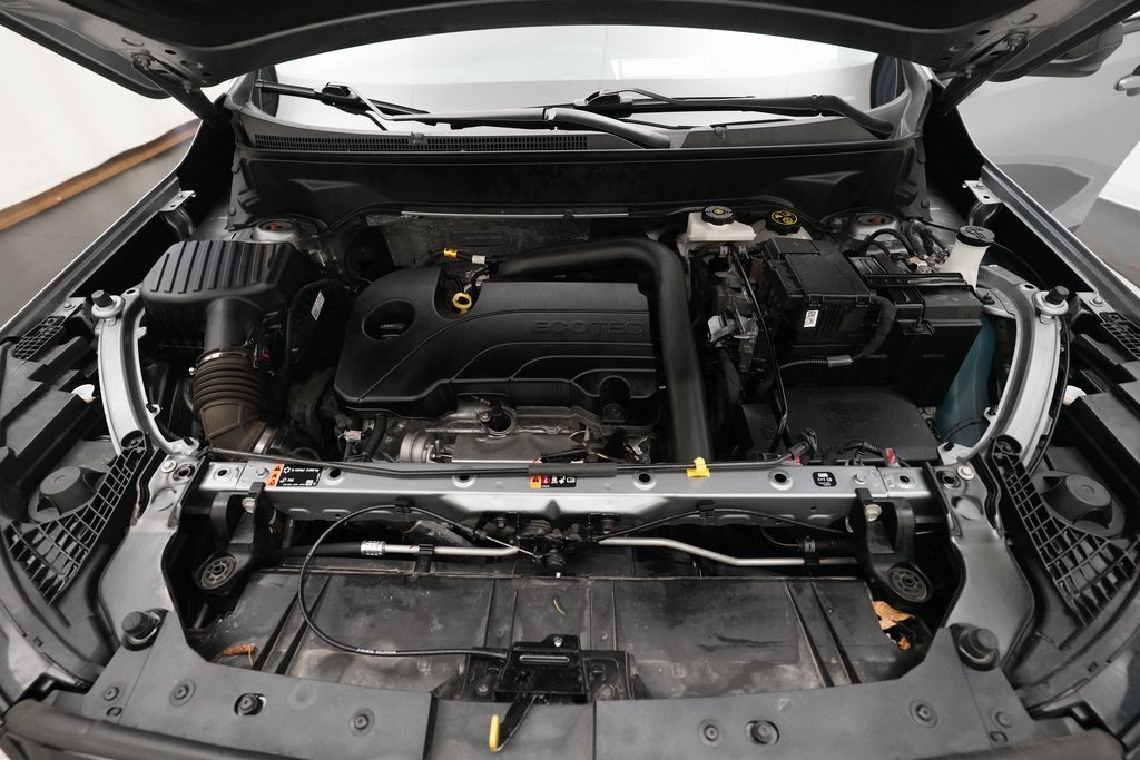 Used 2023 GMC Terrain SLE w/ Driver Convenience Package image 3