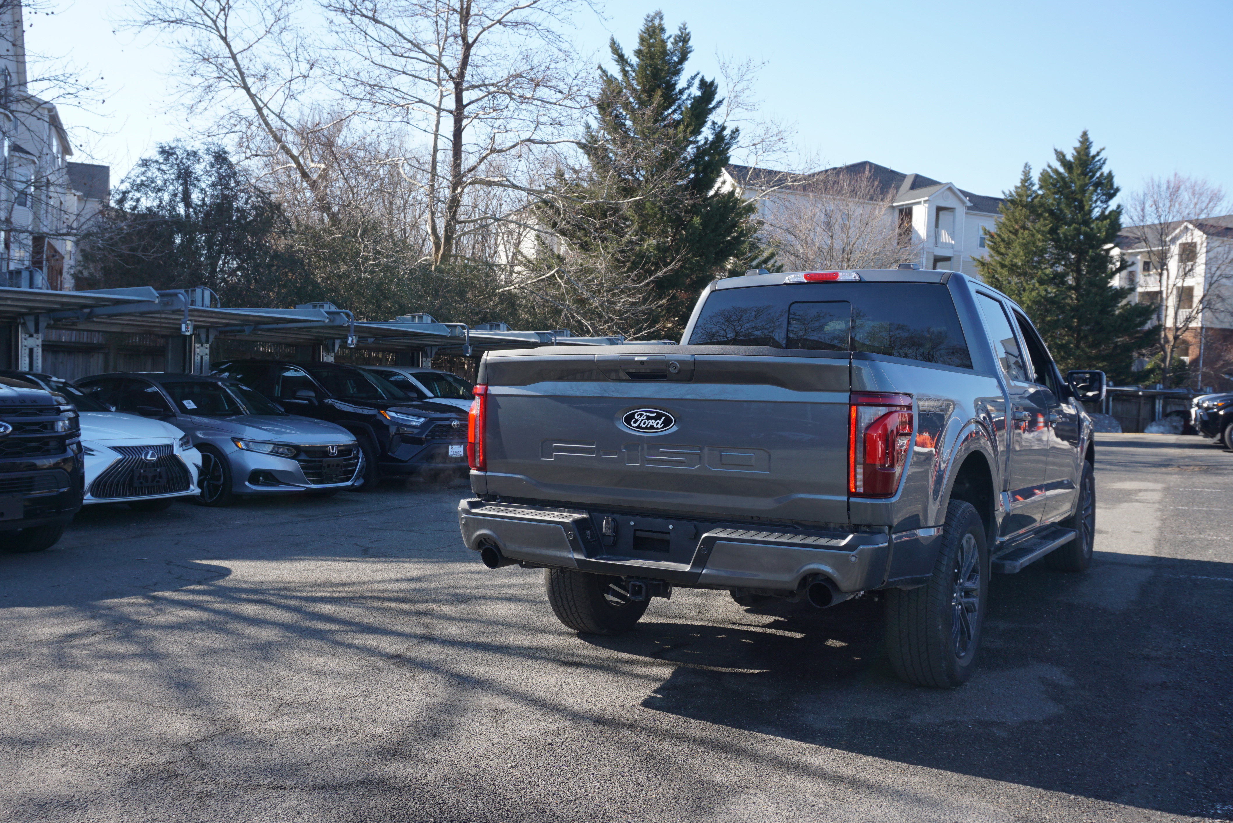 Used 2025 Ford F150 Lariat image 4