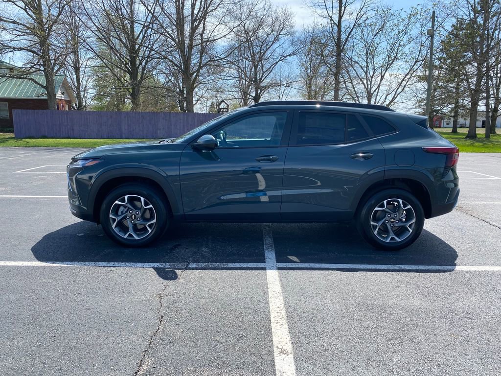 New 2026 Chevrolet Trax LT w/ Driver Confidence Package image 4