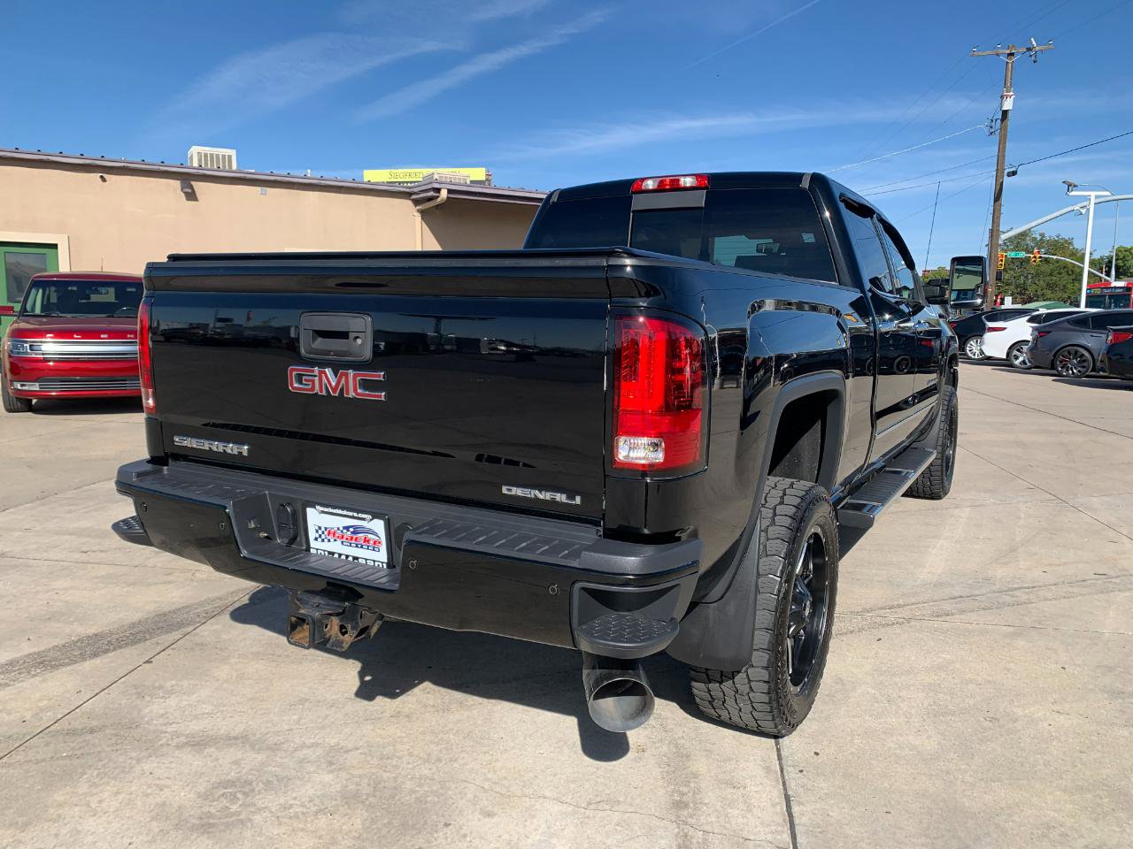 Used 2016 GMC Sierra 2500 Denali w/ Duramax Plus Package image 8