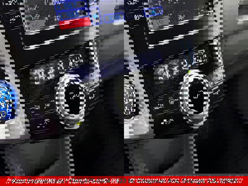 Used 2013 Toyota Prius V Two image 15