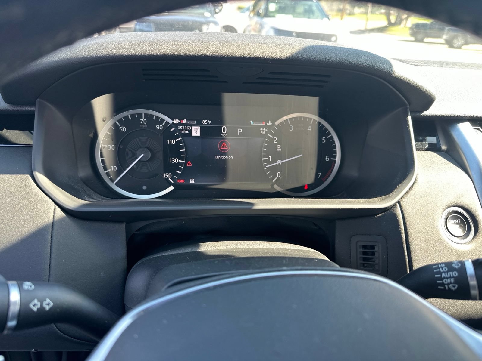 Used 2023 Land Rover Discovery S AWD/4WD image 6
