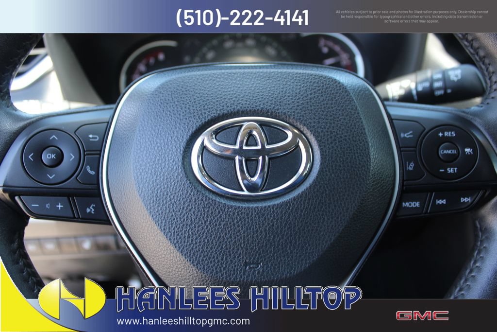 Used 2023 Toyota RAV4 XLE Premium FWD image 29
