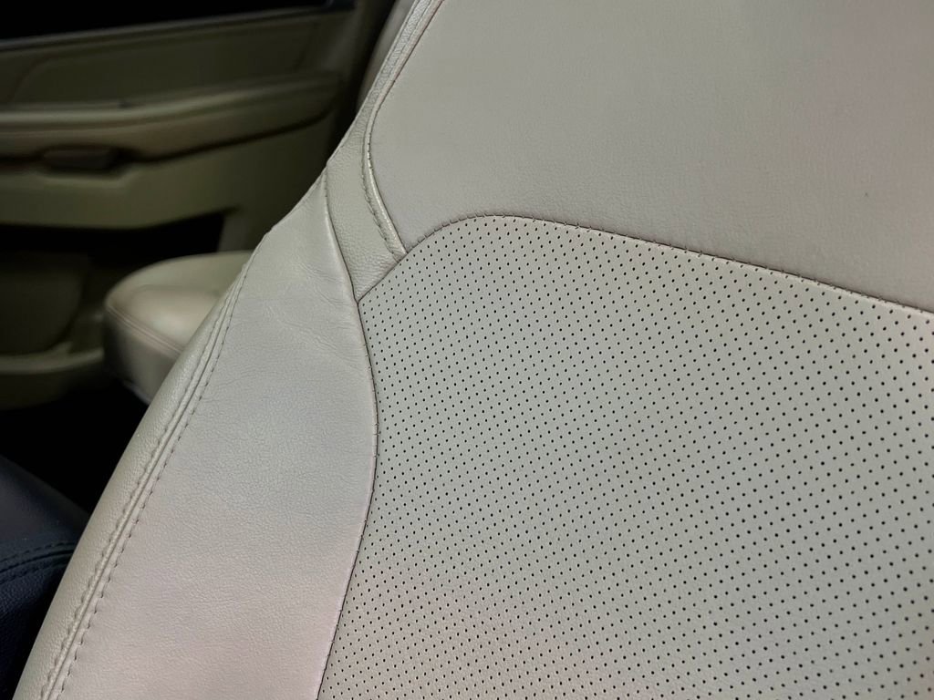 Used 2016 Ford Explorer Limited w/ Equipment Group 301A image 19