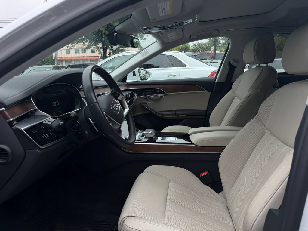 Used 2023 Audi A8 L 3.0T w/ Comfort Plus Package AWD/4WD image 17