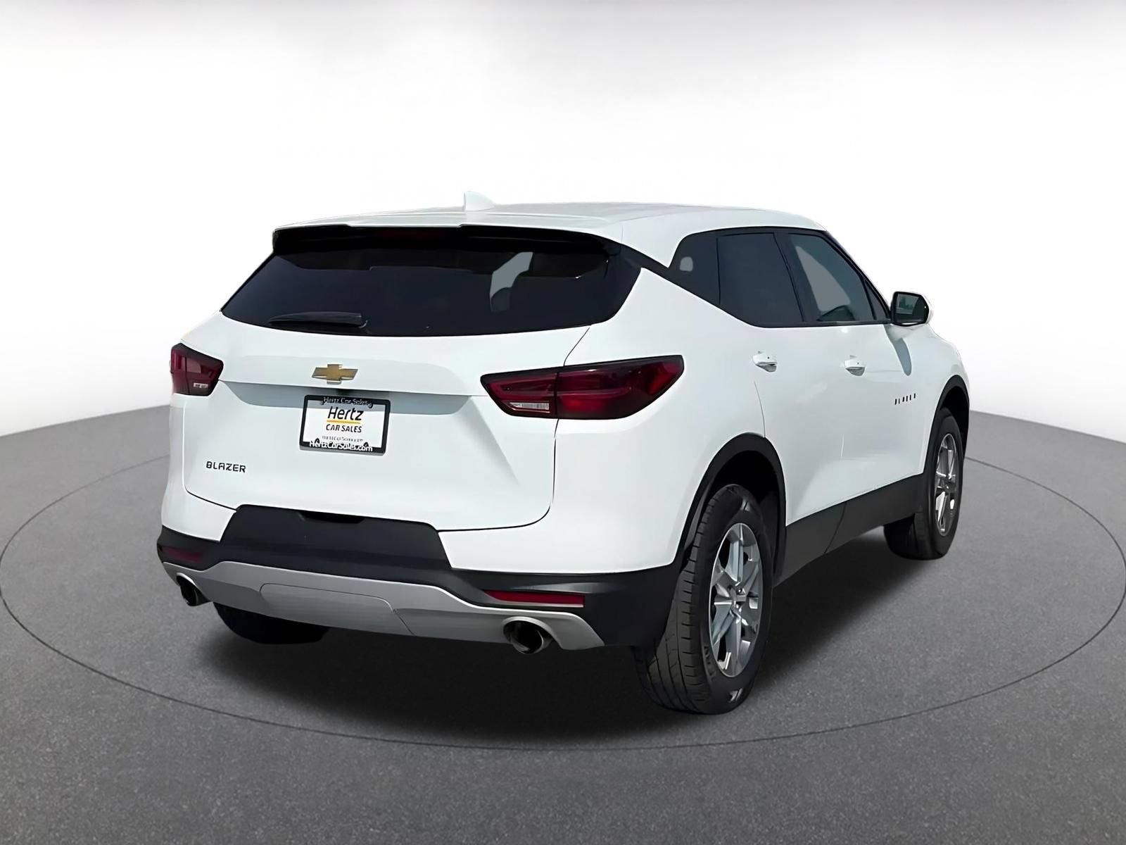 Used 2025 Chevrolet Blazer LT FWD image 11