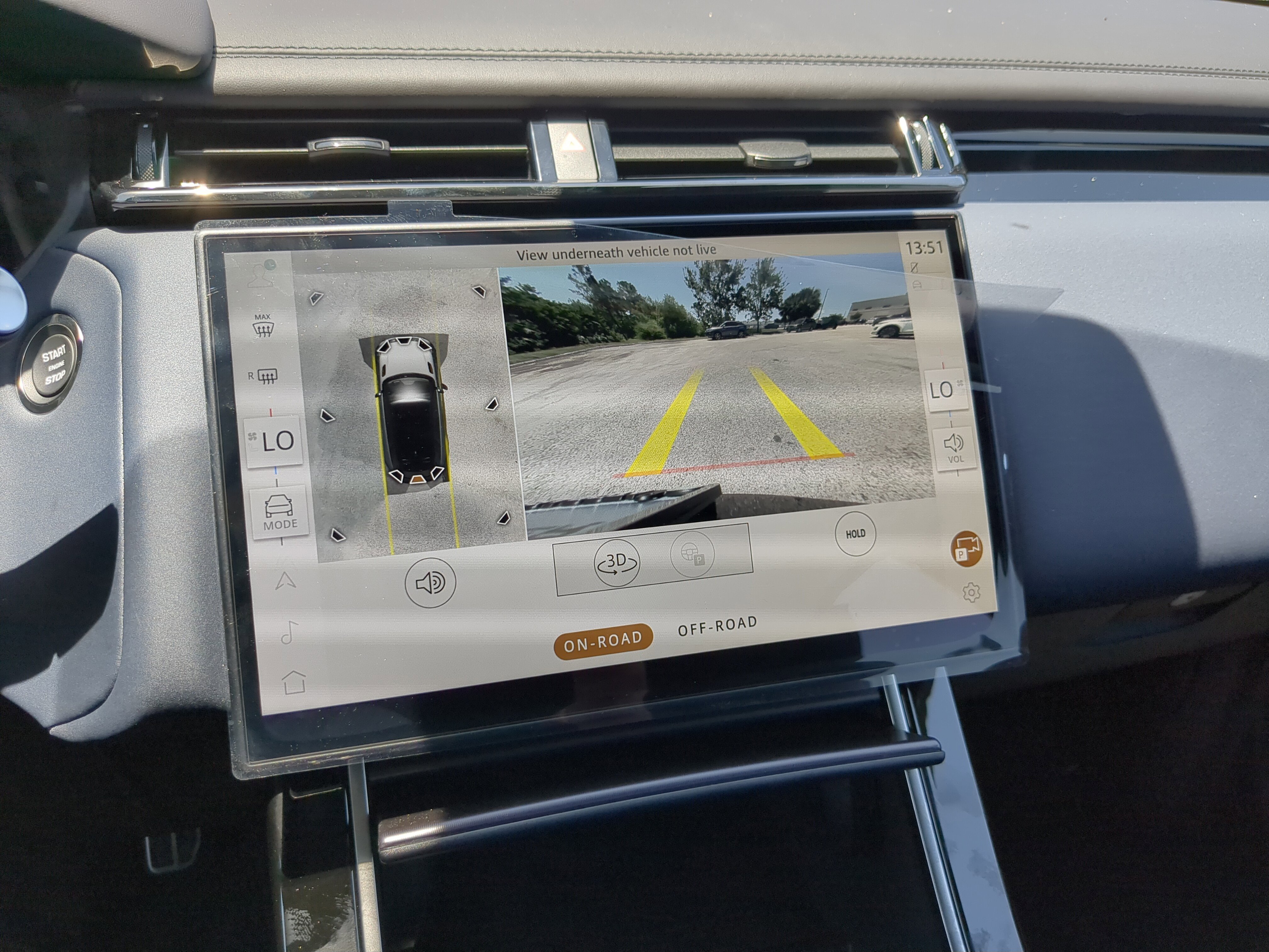 New 2026 Land Rover Range Rover Velar Dynamic SE image 23