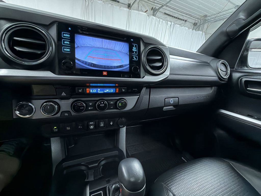 Certified 2018 Toyota Tacoma Limited AWD/4WD image 10