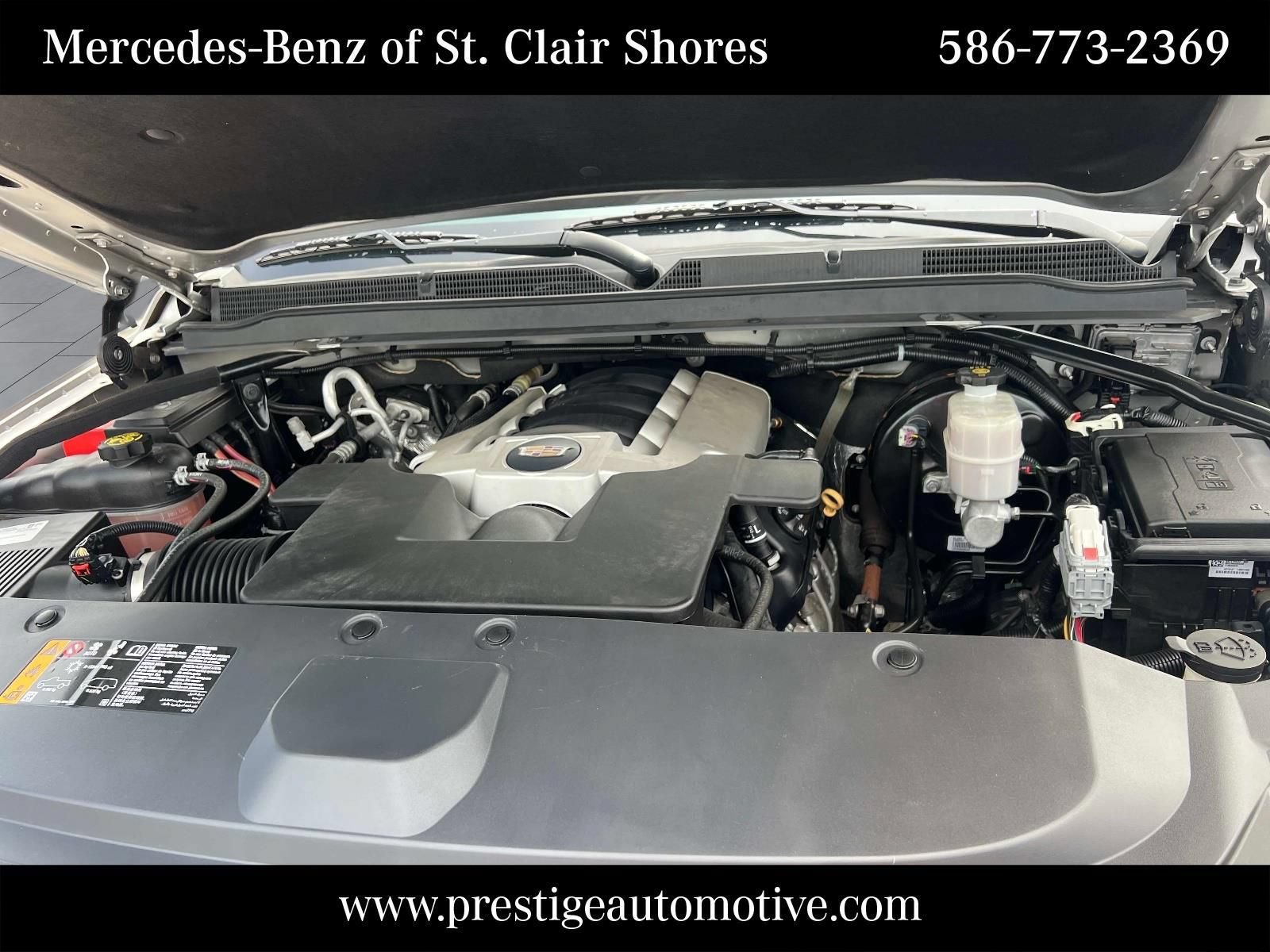 Used 2020 Cadillac Escalade ESV Luxury AWD/4WD image 12