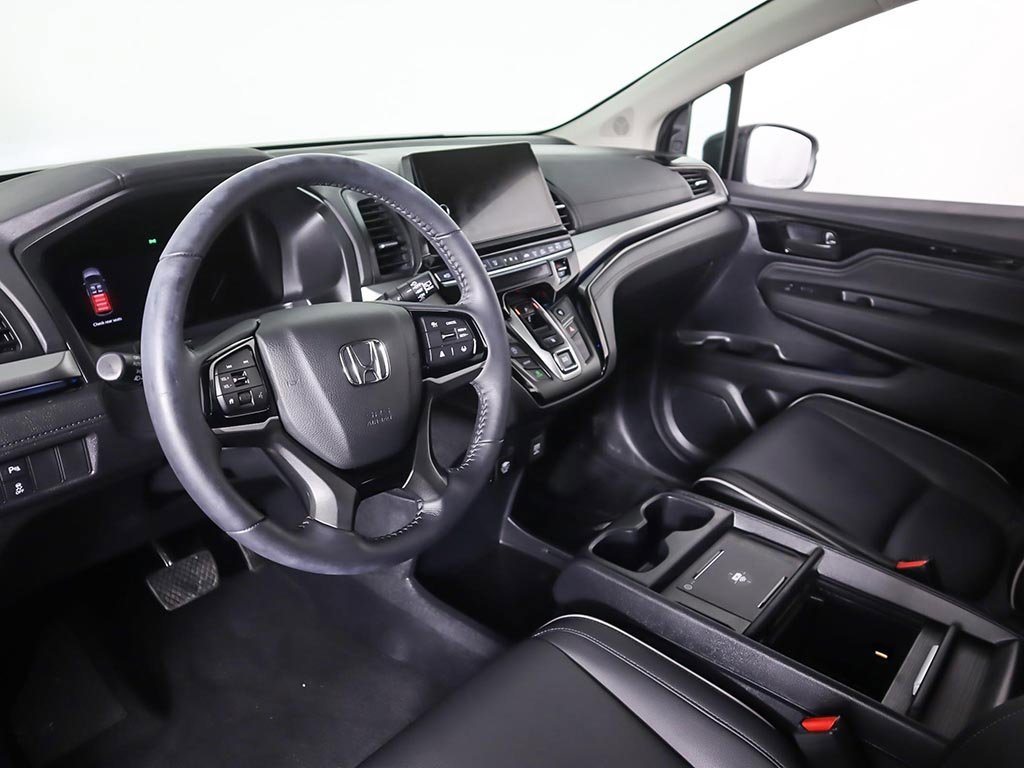 Used 2025 Honda Odyssey Touring image 28