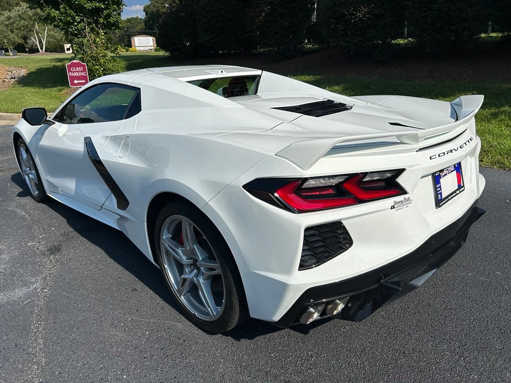 Used 2024 Chevrolet Corvette Stingray Preferred Conv w/ Z51 Performance Package RWD image 21