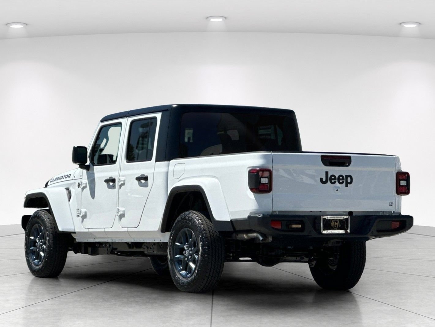 New 2026 Jeep Gladiator Sport AWD/4WD image 5
