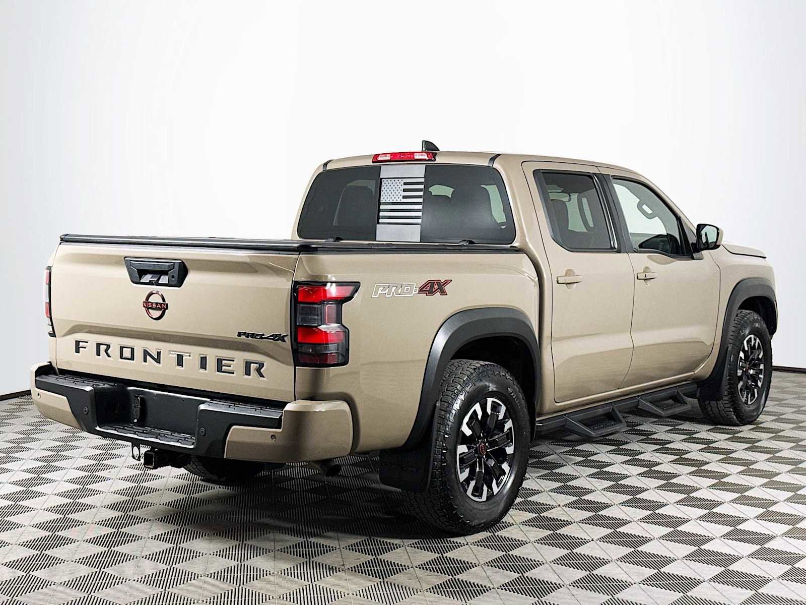 Used 2024 Nissan Frontier PRO-4X w/ Technology Package image 5