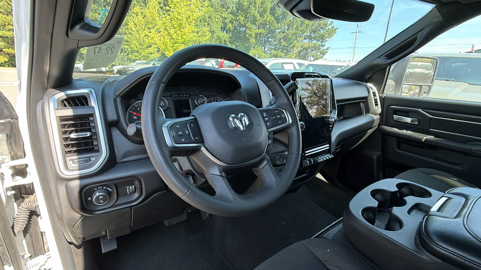 Used 2025 RAM 2500 Big Horn AWD/4WD image 24