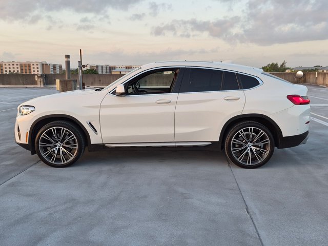 Used 2024 BMW X4 xDrive30i w/ Parking Assistance Package AWD/4WD image 8