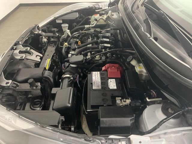 Used 2019 Nissan Kicks SV FWD image 19