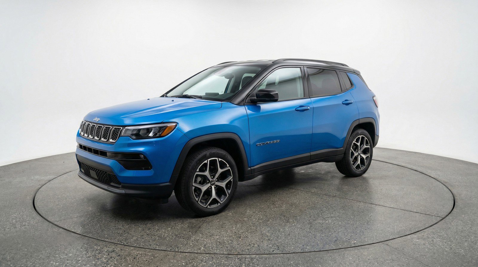 Used 2025 Jeep Compass Limited AWD/4WD image 3