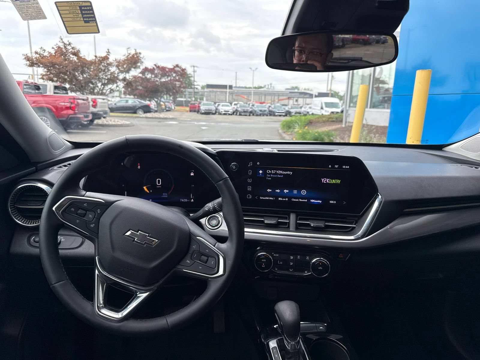 Used 2025 Chevrolet Trax ACTIV w/ Driver Confidence Package FWD image 2