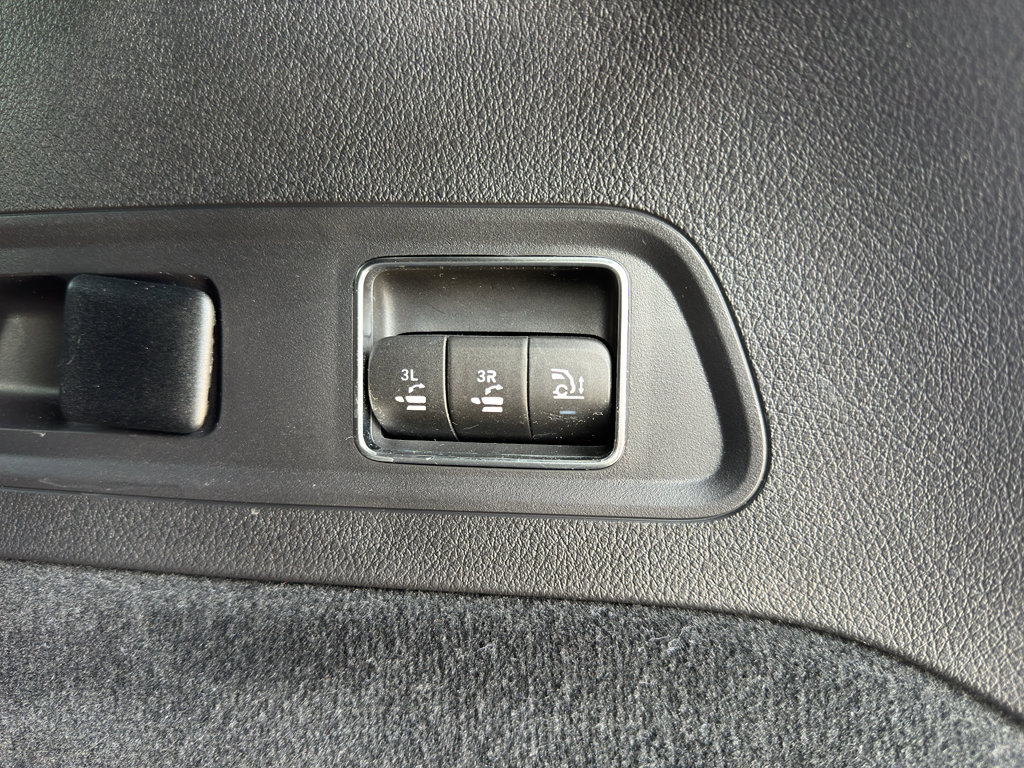 Used 2025 Mercedes-Benz GLS 450 4MATIC image 22