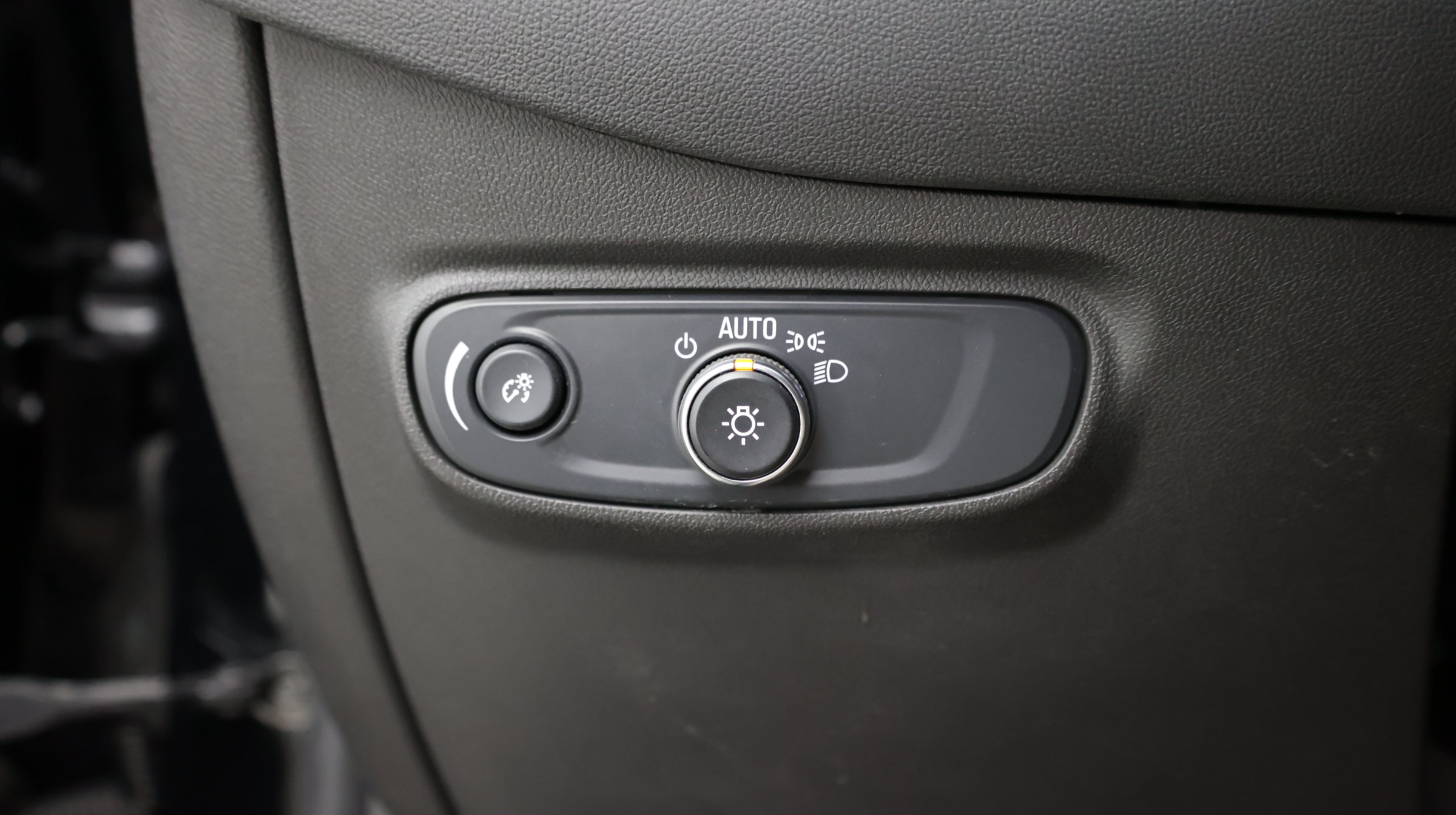 Used 2024 Chevrolet Equinox LT AWD/4WD image 16