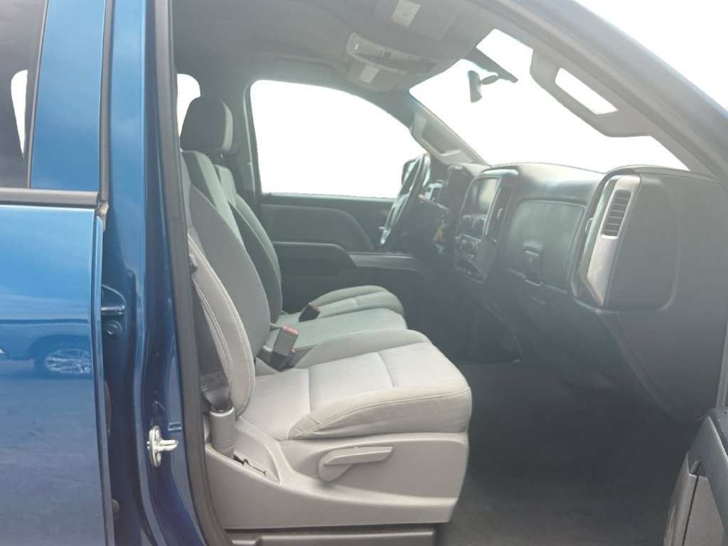 Used 2018 Chevrolet Silverado 1500 LT w/ All Star Edition AWD/4WD image 22