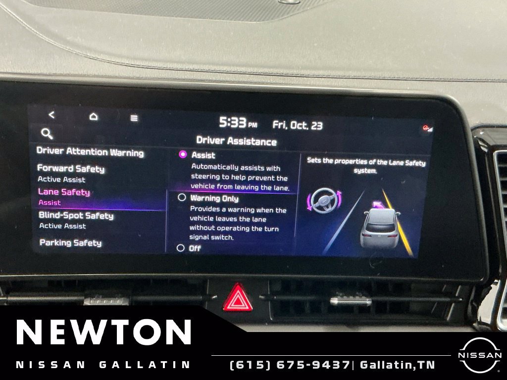 Used 2025 Kia Sportage EX AWD/4WD image 32
