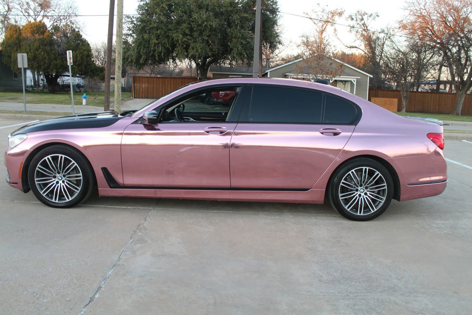 Used 2018 BMW 750i image 8