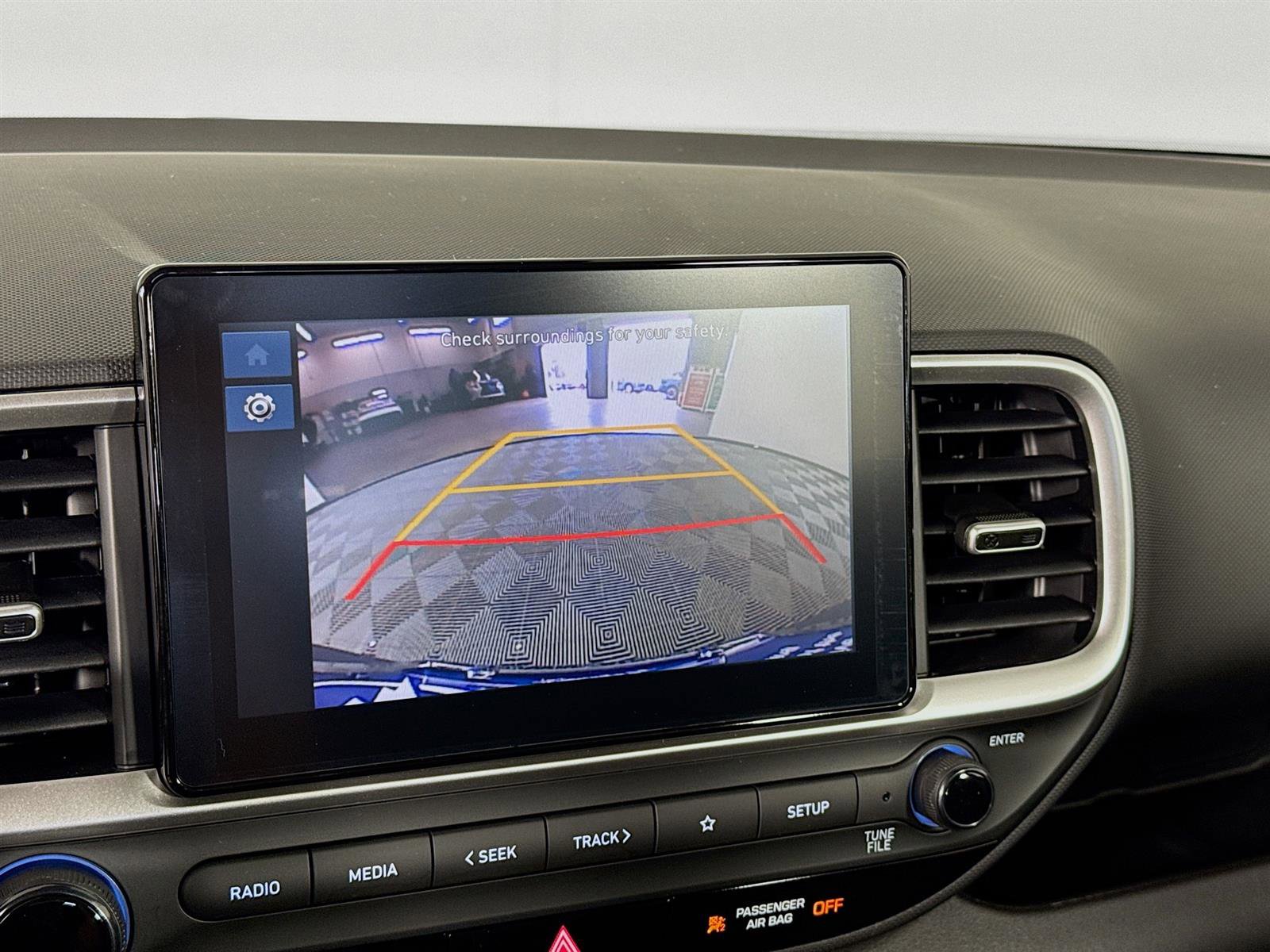 New 2025 Hyundai Venue SEL image 16