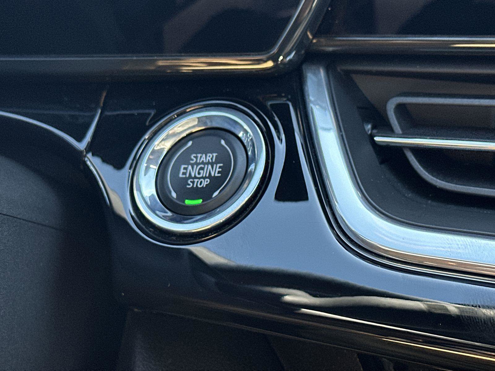 Used 2024 Chevrolet Trax RS w/ Driver Confidence Package image 18