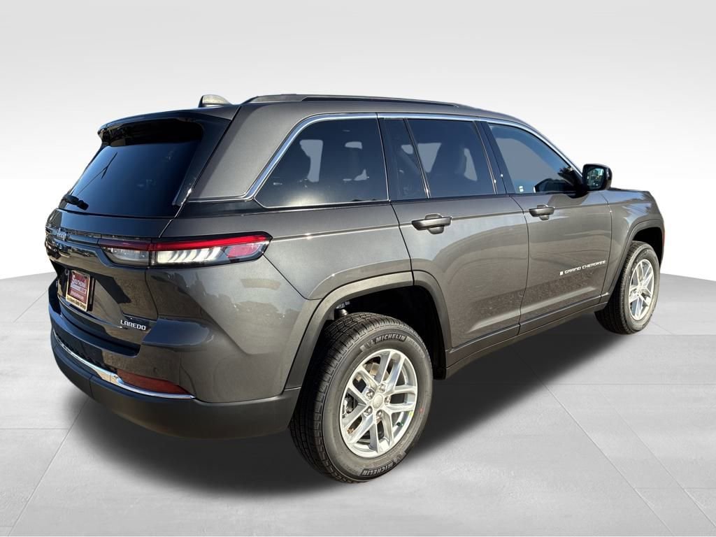 New 2025 Jeep Grand Cherokee image 5