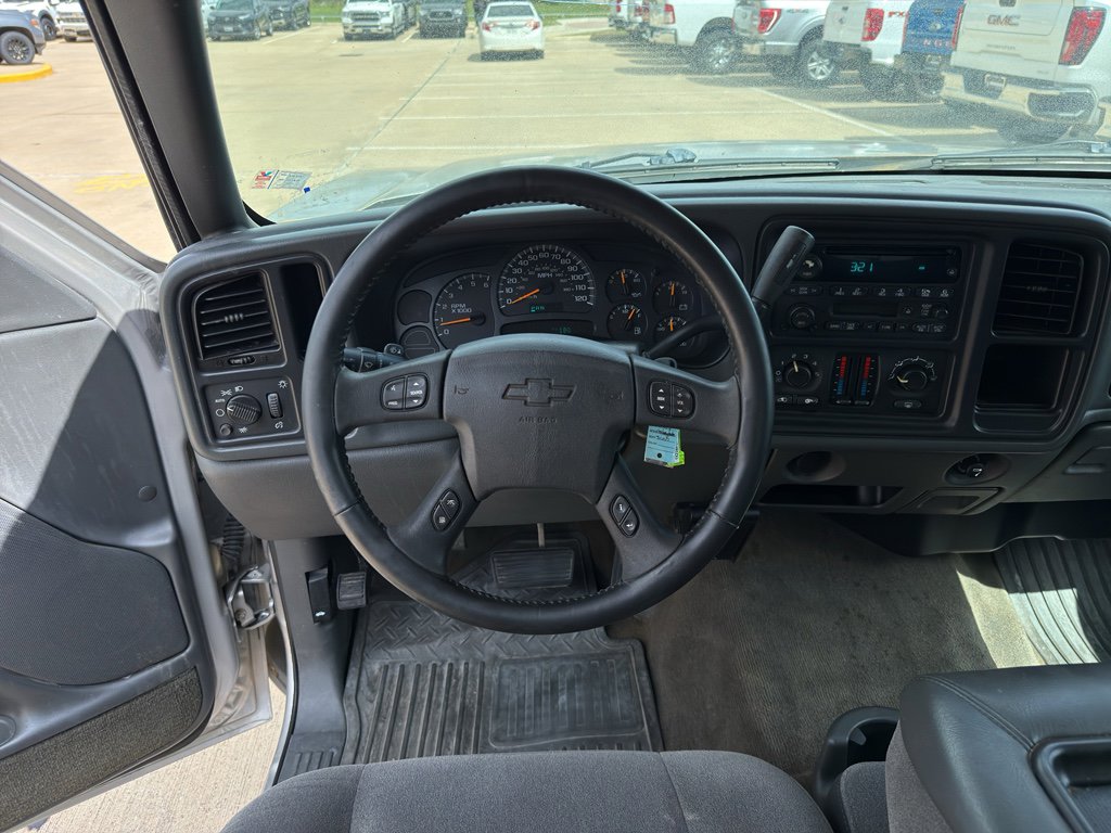 Used 2005 Chevrolet Silverado 1500 LS image 15
