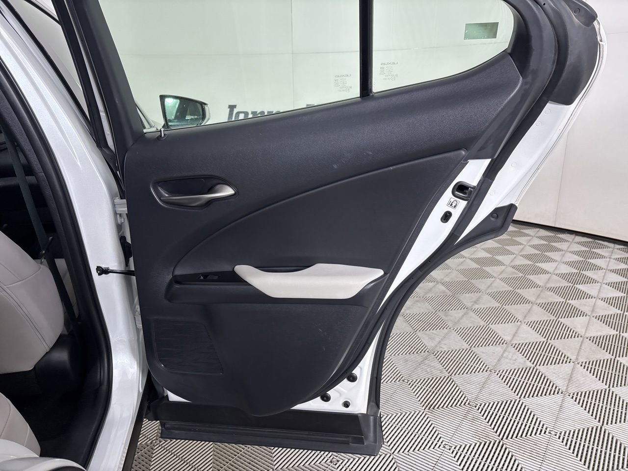 Used 2022 Lexus UX 200 w/ Accessory Package (Z1) image 23