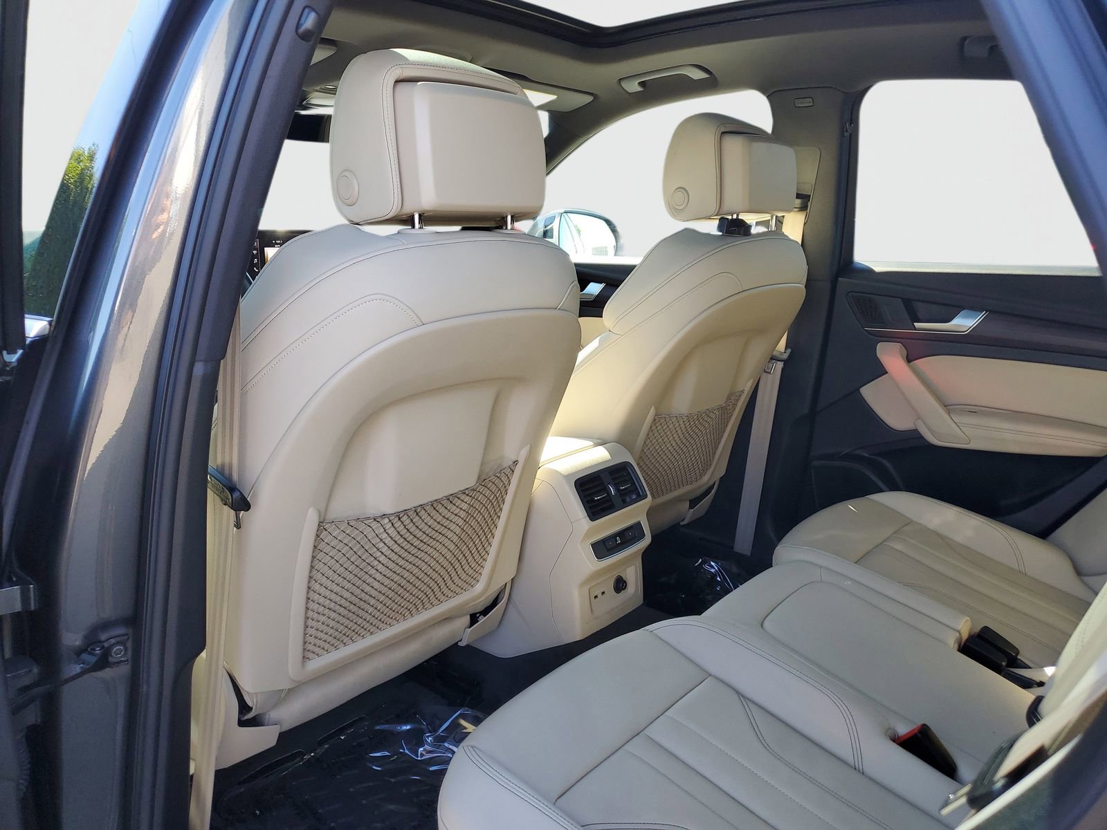 Used 2022 Audi Q5 2.0T Premium Plus w/ Premium Plus Package image 15