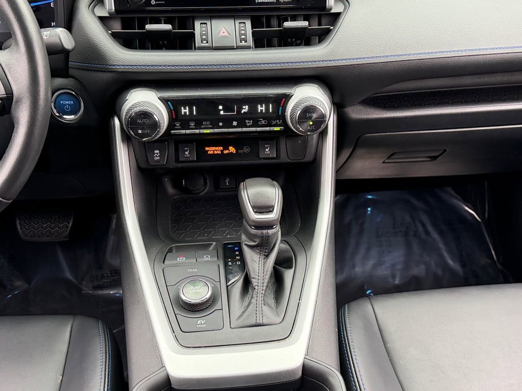 Used 2020 Toyota RAV4 XSE w/ XSE Grade Weather Package image 14