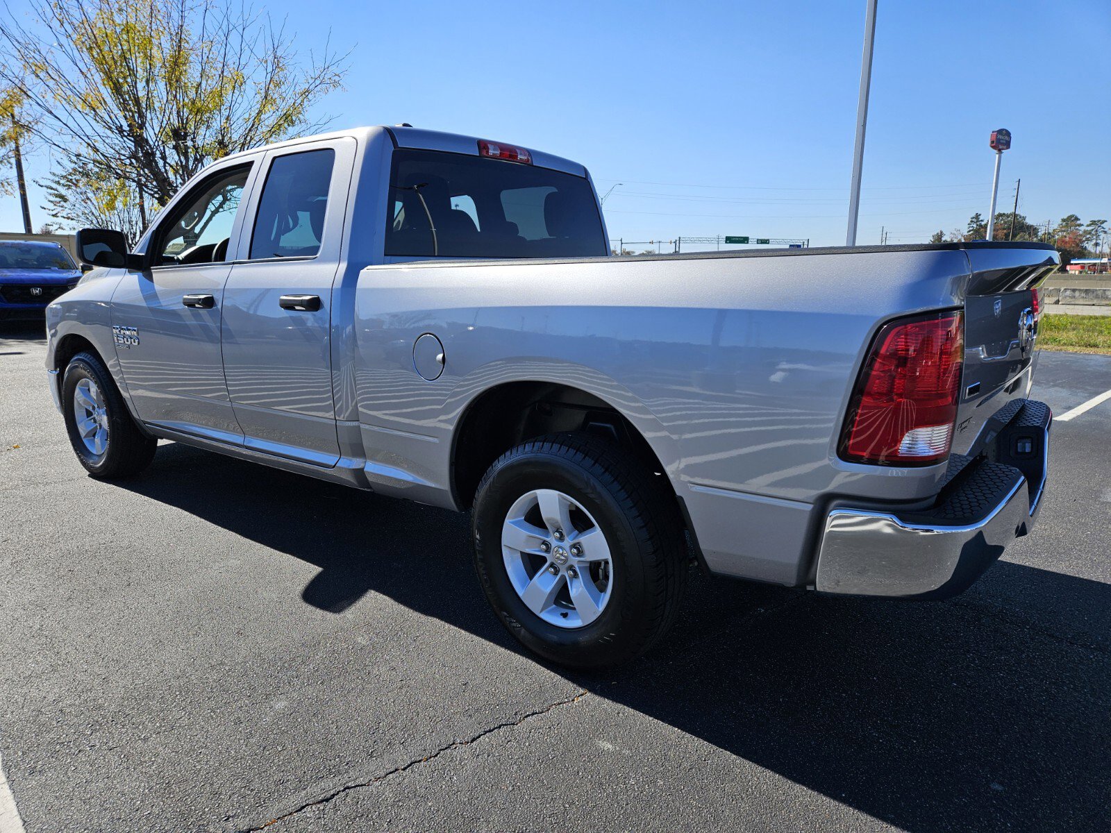Used 2024 RAM 1500 Classic SLT image 5