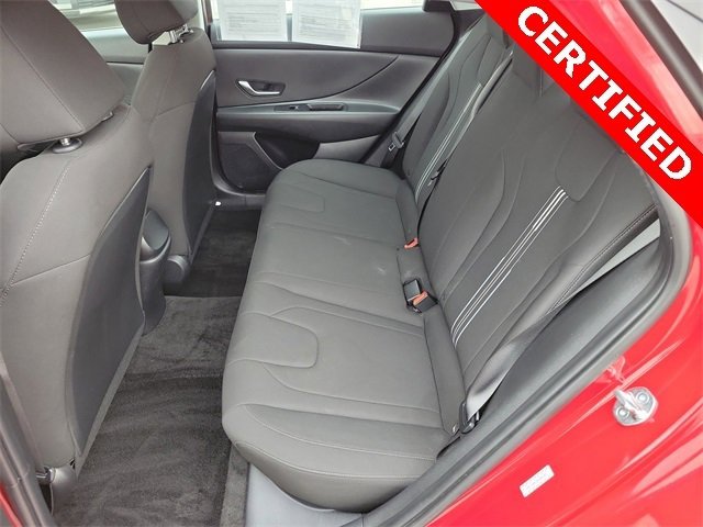Certified 2023 Hyundai Elantra SEL w/ Preferred Accessory Package image 17