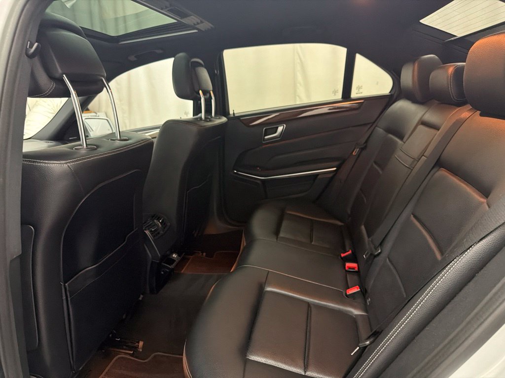 Used 2014 Mercedes-Benz E 350 4MATIC Sedan image 21