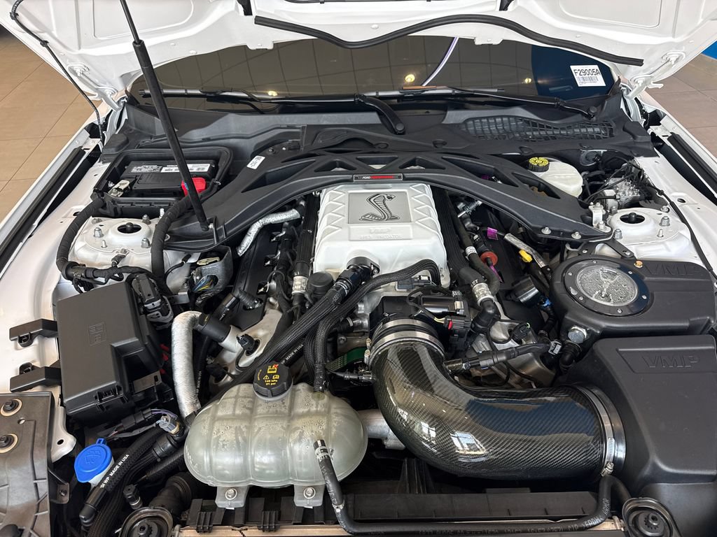 Used 2020 Ford Mustang Shelby GT500 w/ Carbon Fiber Track Pack RWD image 30