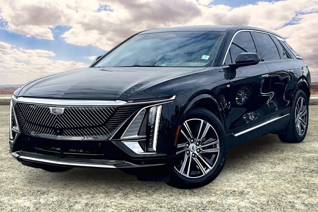 Certified 2023 Cadillac Lyriq 2WD image 3