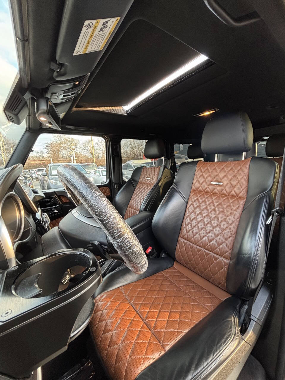 Used 2015 Mercedes-Benz G 63 AMG 4MATIC image 11