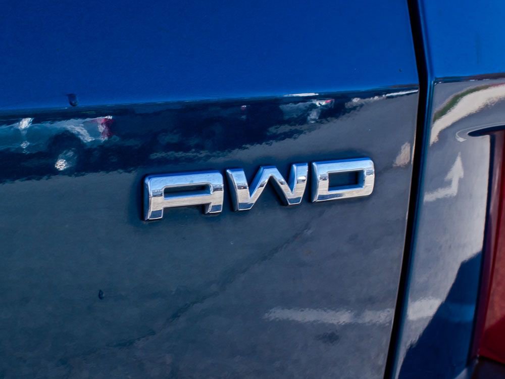 Used 2020 Ford Escape SE image 12