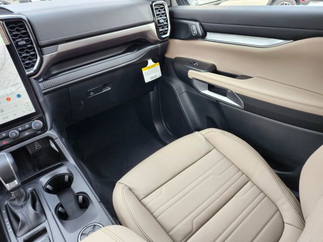 New 2025 Ford Ranger Lariat w/ FX4 Off-Road Package image 15