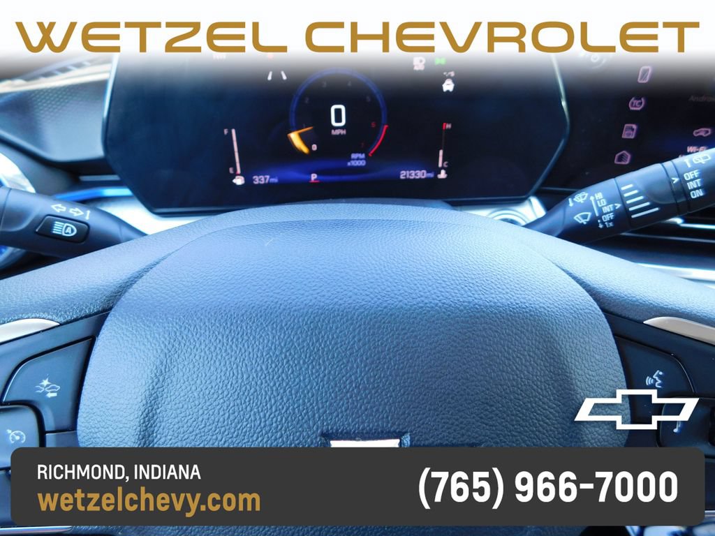 Used 2025 Chevrolet Trax LT w/ Driver Confidence Package FWD image 29