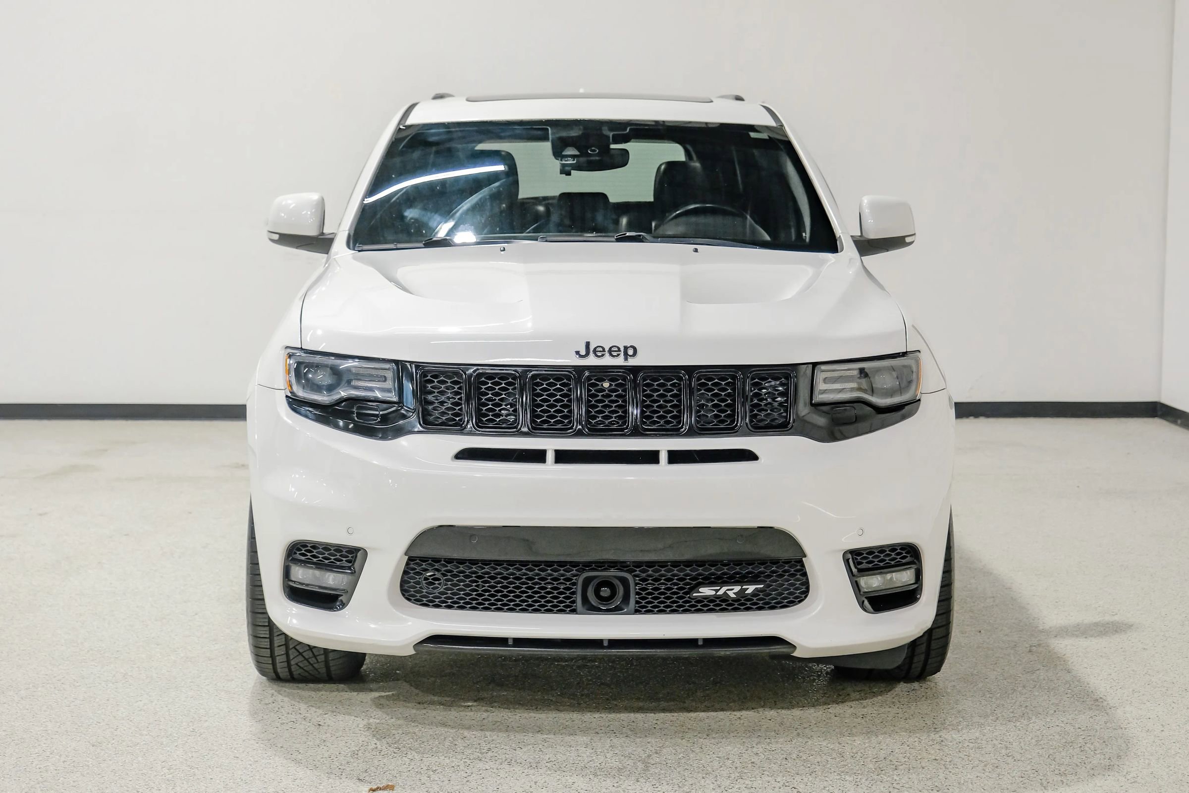 Used 2017 Jeep Grand Cherokee SRT AWD/4WD image 3