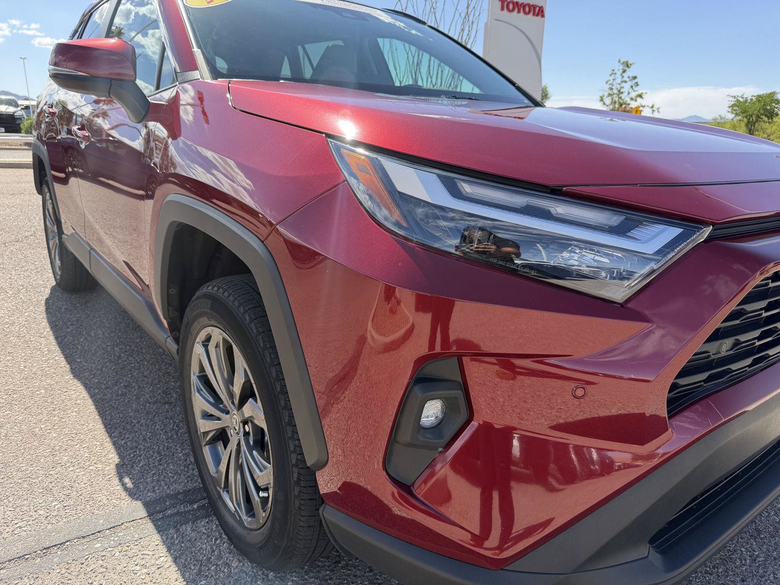 Used 2023 Toyota RAV4 XLE Premium AWD/4WD image 15