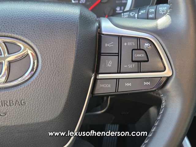 Used 2022 Toyota Highlander LE image 26