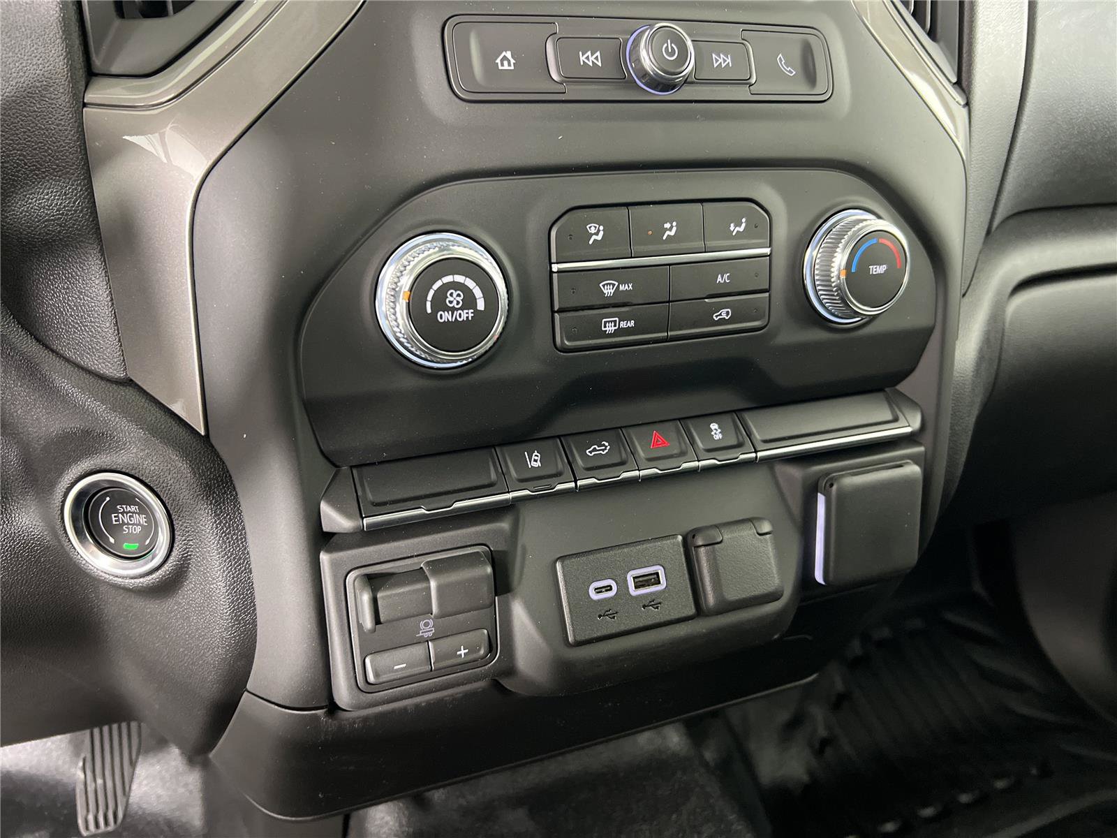 New 2026 GMC Sierra 2500 Pro w/ Convenience Package AWD/4WD image 14