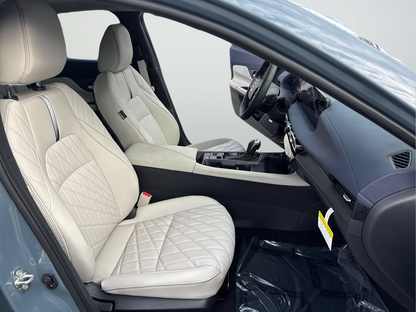 New 2026 Nissan Sentra SL w/ Floor Mat Package FWD image 37
